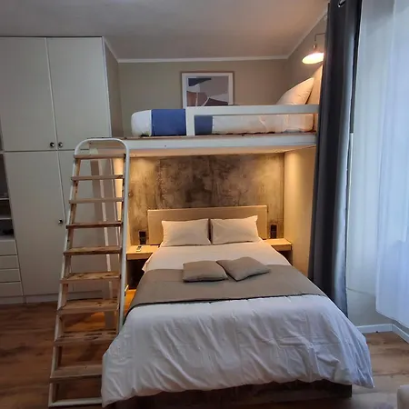 Rotas B Bed & Breakfast 3*